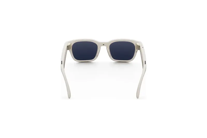 Meta Adventurer – Linen / Clear to Sapphire Transitions® (Meta Adventurer Linen / Clear to Sapphire Transitions)