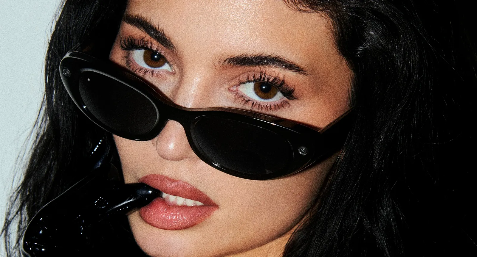 Starfire של קיילי: משקפי Meta, לא Ray-Ban